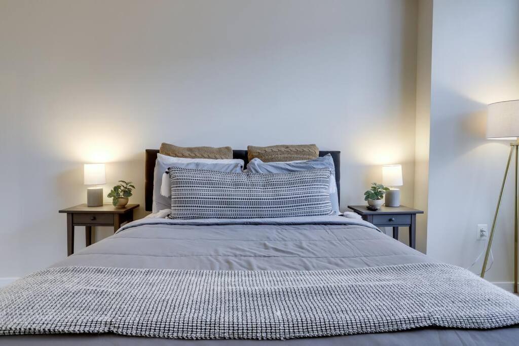 Fantastic 2 Bedroom Condo At Pentagon City Арлингтон Экстерьер фото