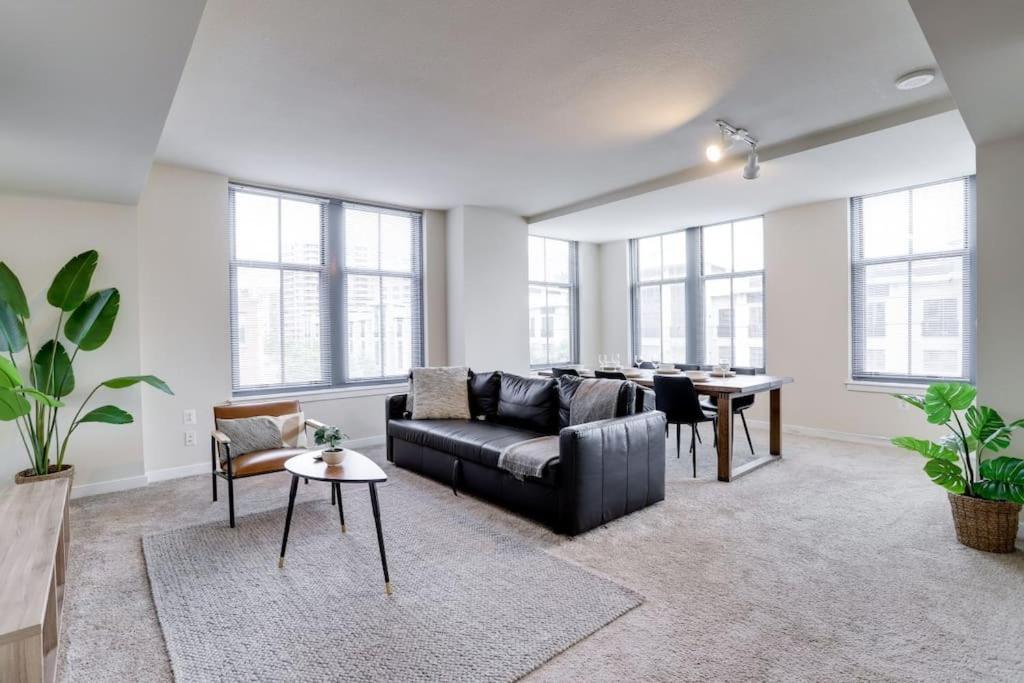 Fantastic 2 Bedroom Condo At Pentagon City Арлингтон Экстерьер фото